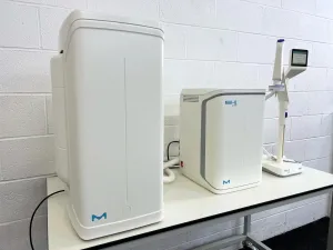 Millipore Milli-Q IQ 7005 Laboratory Water Purification System with 50L Storage, 3 of 20