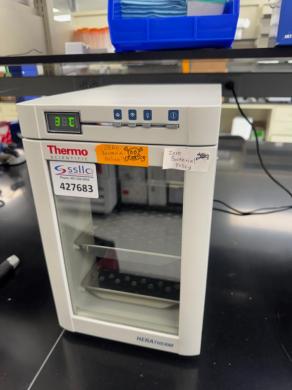 Thermo Fisher Scientific HERAtherm IMC 18 Benchtop Incubator with Digital Temperature Control-cover