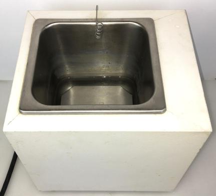 Thermo Scientific Precision 181 (66557) Water Bath, 2.5 L Capacity-cover