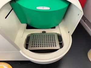 Bio-Rad QX200 Droplet Digital PCR Reader for Molecular Diagnostics, 2 of 4