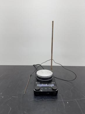 IKA Plate S001 Hotplate Stirrer for Precise Heating and Mixing-cover