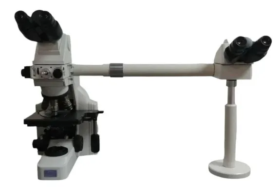 Nikon E400 Compound Microscope with Dual Head Side-by-Side Bridge