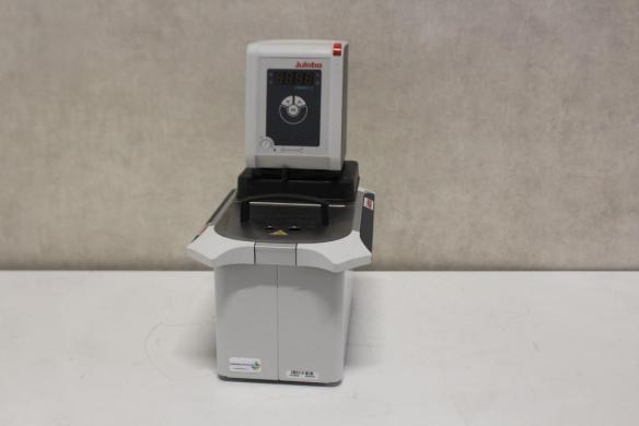 Julabo B5 Corio CD Digital Circulating Water Bath for Precise Temperature Control-cover