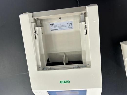 Bio-Rad C1000 Touch Thermal Cycler with Touchscreen Interface for PCR Applications-cover