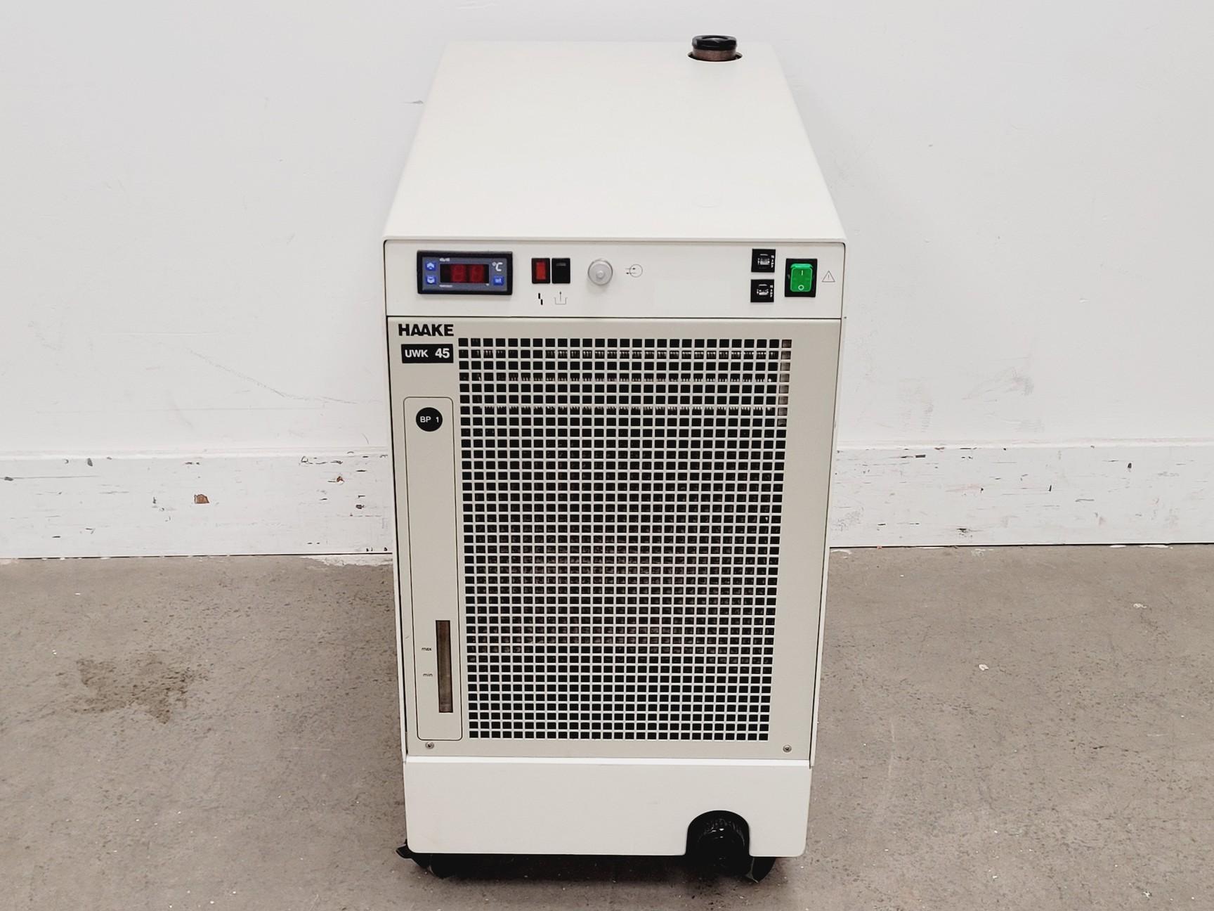 HAAKE UWK 45 Refrigerated Circulating Thermostat for Precise Temperature Control