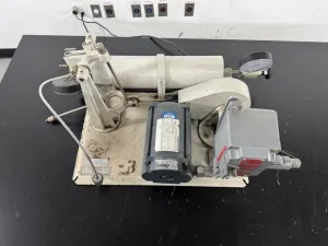 Parr Hydrogenation Apparatus with Motorized Stirrer and Pressure Gauge for Controlled Laboratory Hydrogenation, 3 of 4