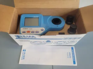 HANNA HI96753 Chloride Portable Photometer, 2 of 3