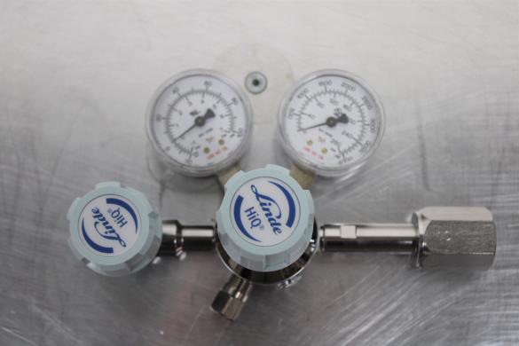 Linde C106/1A Single-Stage Brass Regulator for Inert Gases up to 50 PSI-cover