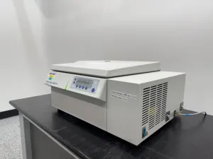 Eppendorf 5810R Refrigerated Centrifuge, 2 of 4