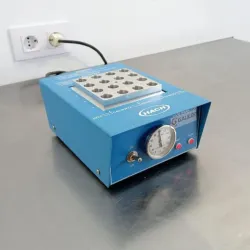 HACH COD Reactor 16500 Dry Block Heater, 3 of 8