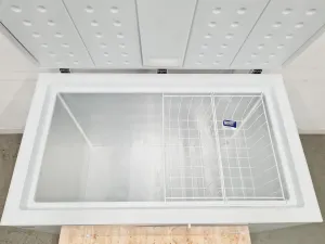 Logik L300CFW14 Laboratory Chest Freezer for Biomedical Sample Storage, 8 of 11