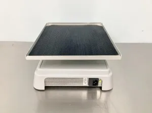 VWR Analog Rocking Platform Shaker for Cell Culture and Blotting Applications, 4 of 9
