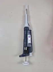 Gilson Pipetman P200 Adjustable Air-Displacement Micropipette (50-200 µL), 3 of 4