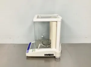 Mettler Toledo AB104-S Analytical Balance with 0.1 mg Readability and RS232 Interface, 3 of 11