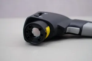 Testo 845 Infrared Thermometer with Switchable Optics for Close and Far-Field Measurement, 4 of 6