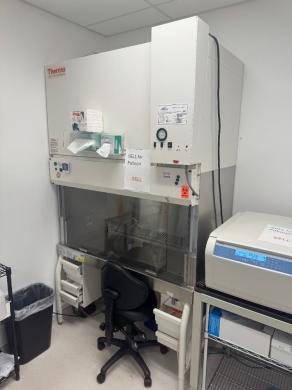 Thermo Forma Model 1284 Class II A2 4-Foot Biological Safety Cabinet-cover