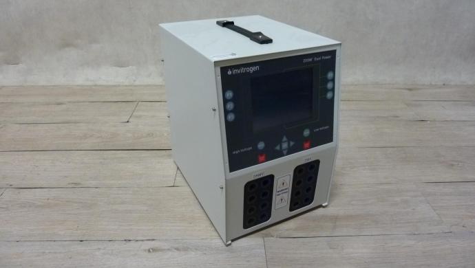Invitrogen ZP10002 ZOOM Dual Power Supply-cover