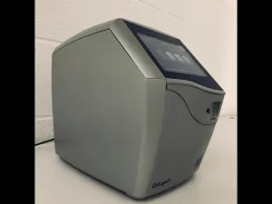 Qiagen QIAxpert UV/Vis Spectrophotometer for Nucleic Acid and Protein Quantification, 4 of 5