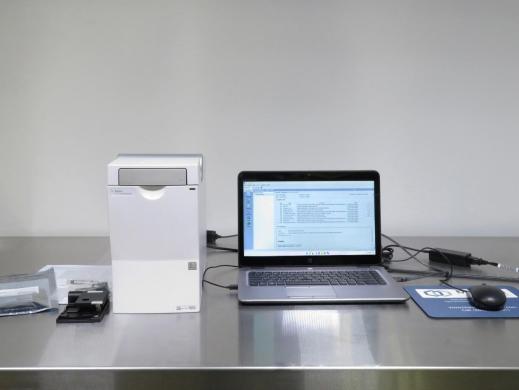 Agilent 2100 Bioanalyzer G2939A Microfluidics-based Electrophoresis Analyzer-cover