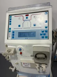 Gambro AK-96 Hemodialysis Machine with Integrated Blood Pump and Dialysate Flow Control, 2 of 4