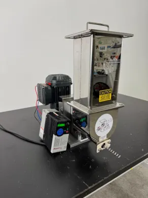Brabender DSR28-5 Single Screw Feeder for Controlled Laboratory Material Feeding