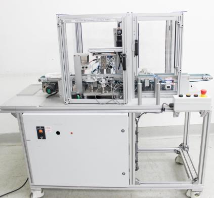 Keyence/Misumi Custom Conveyor System for Accula Cartridge Manufacturing, 120V-cover