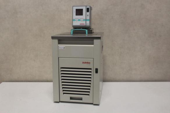 Julabo F32-ME Refrigerated Circulating Waterbath with Precision Temperature Control-cover