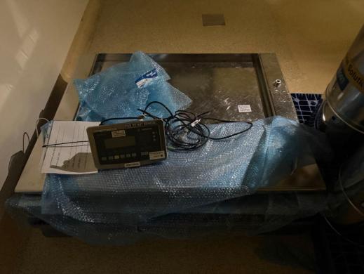 Mettler Toledo Deckmate Floor Scale with Sartorius Digital Indicator for Precision Weighing-cover