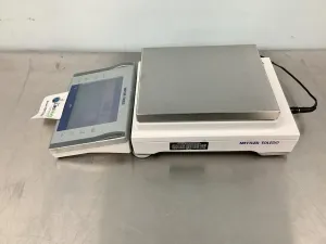 Mettler Toledo XP4002S High-Capacity Precision Laboratory Balance with Touchscreen, 2 of 10