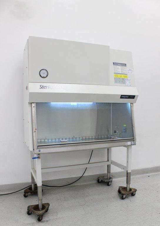 Baker SG403A-HE SterilGARD Class II Type A2 Biosafety Cabinet 4ft Laminar Flow Hood