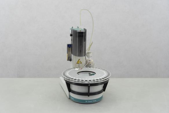 Metrohm 730 Sample Changer with Type 728 Magnetic Stirrer-cover