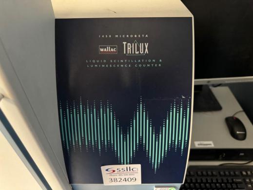 Wallac 1450 MicroBeta TriLux Liquid Scintillation & Luminescence Counter-cover