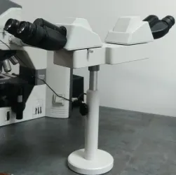 Nikon Eclipse 80i Microscope with Dual Head Bridge and Plan Apo Objectives, 3 of 9
