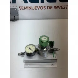 Praxair Pressure Regulator, 3 of 9