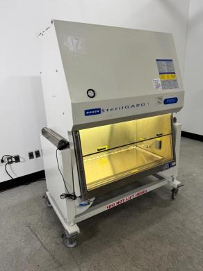 Baker Sterilgard e3 4' Biosafety Cabinet-cover