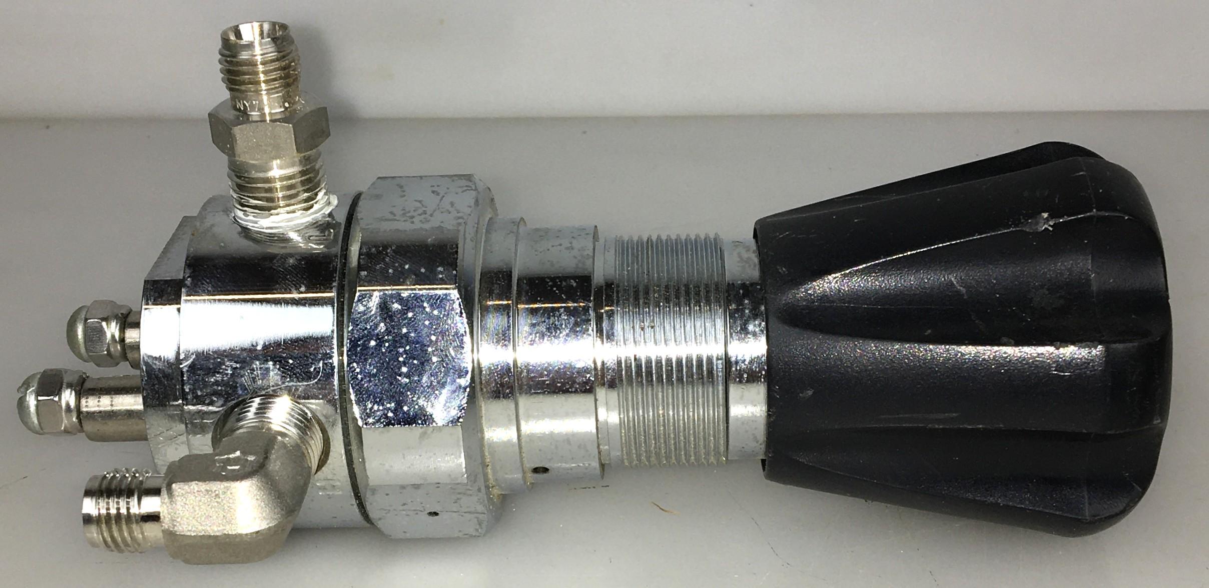 Western 3003135 Pressure-Reducing Regulator for Controlled Fluid Pressure Applications