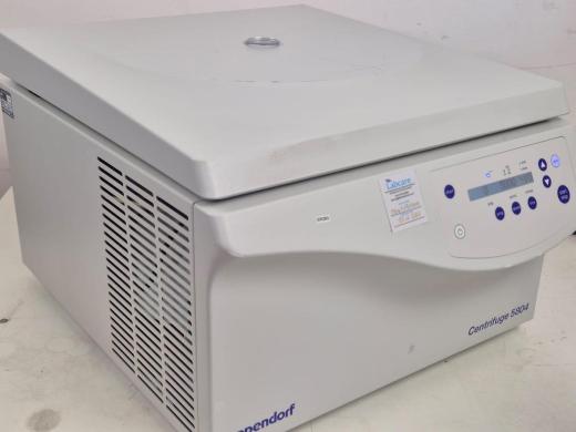 Eppendorf 5804 High-Performance Benchtop Centrifuge for Medium- to High-Throughput Applications-cover