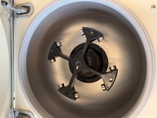 Heraeus Multifuge 3 S-R Benchtop Refrigerated Centrifuge for Clinical and Research Applications-cover