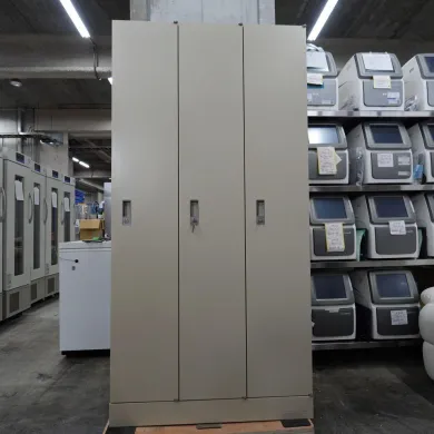 4624 Three-Person Locker, W90×D45×H180cm