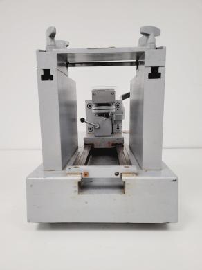 Leitz Weltzar Microtome Lab-cover