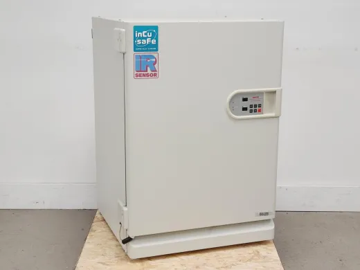 Sanyo MCO-17AIC CO2 Incubator for Controlled Cell Culture Environment
