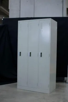 4716・PLUS / 465057 Three-Person Locker without Lock