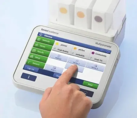 SevenExcellence pH Meter S400-Std-Kit by Mettler-Toledo