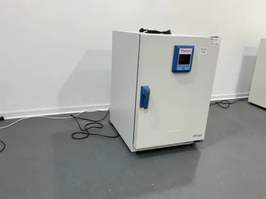 Thermo Fischer Scientific HERATherm IMH180-S Incubator
