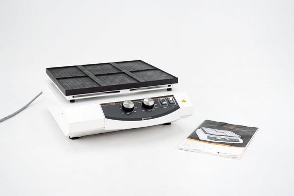 Heidolph Titramax 1000 Platform Microplate Shaker, 6 x MTP 100/101-cover