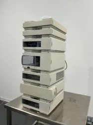 Agilent Technologies 1100 Series G1322A HPLC System with Quaternary Pump and Variable Wavelength Detector, 2 of 4