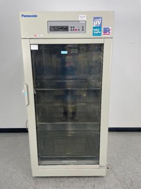 Panasonic CO2 Incubator for Cell Culture and Biotechnological Applications-cover