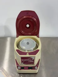 Labnet 24D Spectrafuge Digital Microcentrifuge for Microtube Applications, 3 of 4