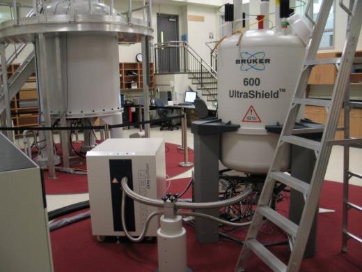 Bruker Avance III 600-cover