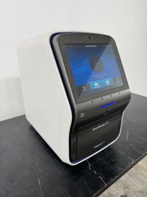 Applied Biosystems QuantStudio 6 Pro Real-Time PCR System-cover